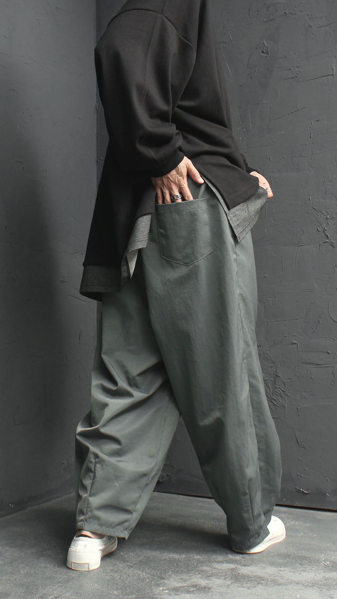 21ss】A&S / Bulky balloon pants | www.busybuddiesinc.com